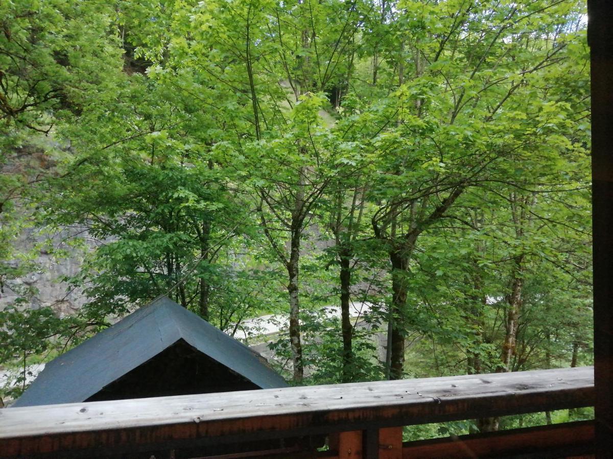 Chalet Au Pont De Flon Le Cornix Esterno foto