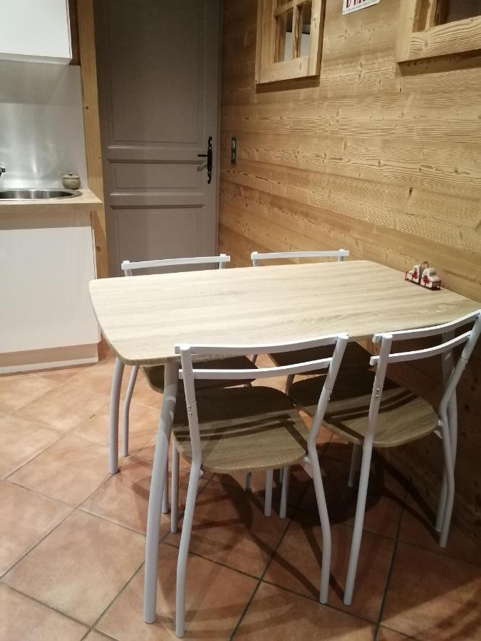 Chalet Au Pont De Flon Le Cornix Esterno foto